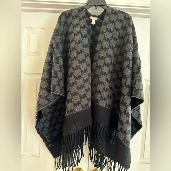 Michael Kors Women's Logo Plaid Reversible Cape Sweater - Macy's